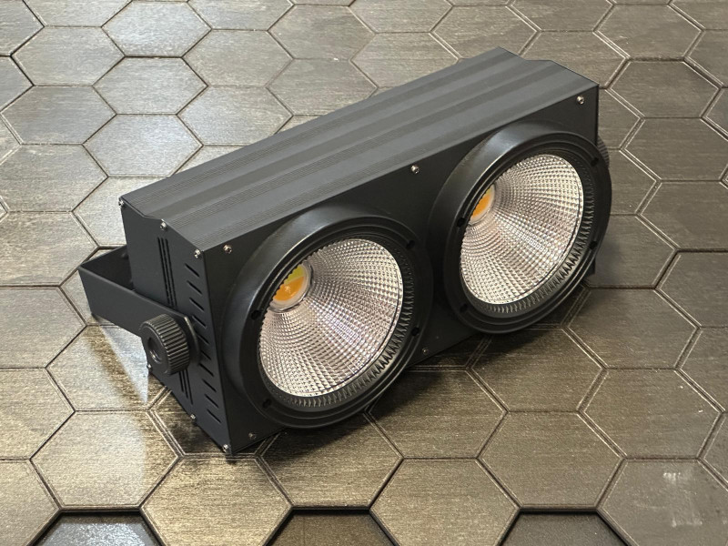 LED Blinder 2×100W CW/WW