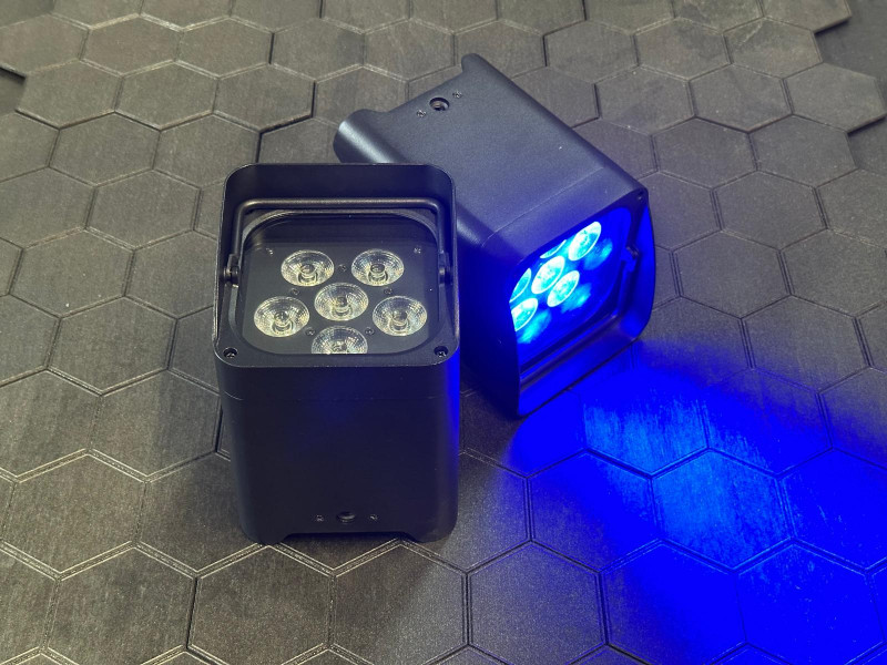 PAR 6x18W RGBWA+UV s integrovanou baterií